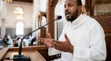 الكويت تودع الشيخ المهدي وزوجته وتبرعات سخية تنهال لصالح أبنائه اليتامى